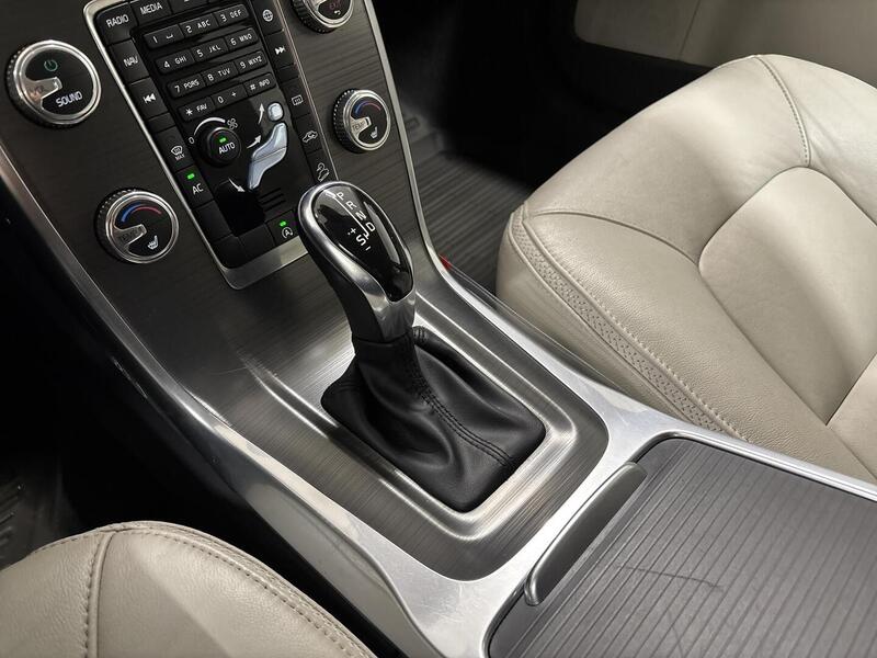 Volvo XC70 vaihtoauto