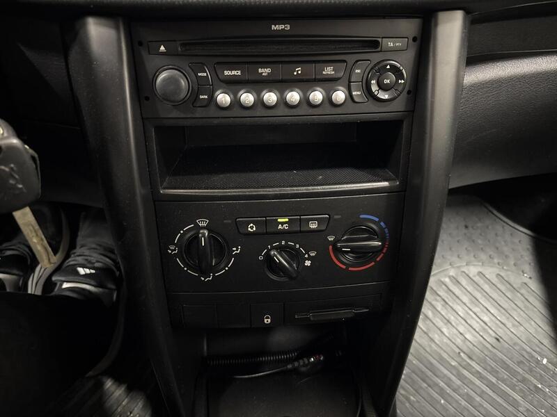 Peugeot 207 vaihtoauto