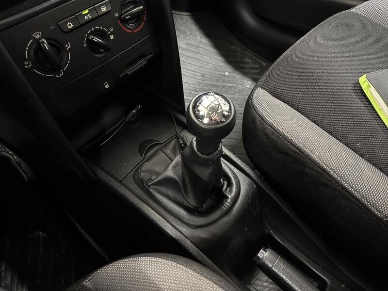 Peugeot 207 vaihtoauto