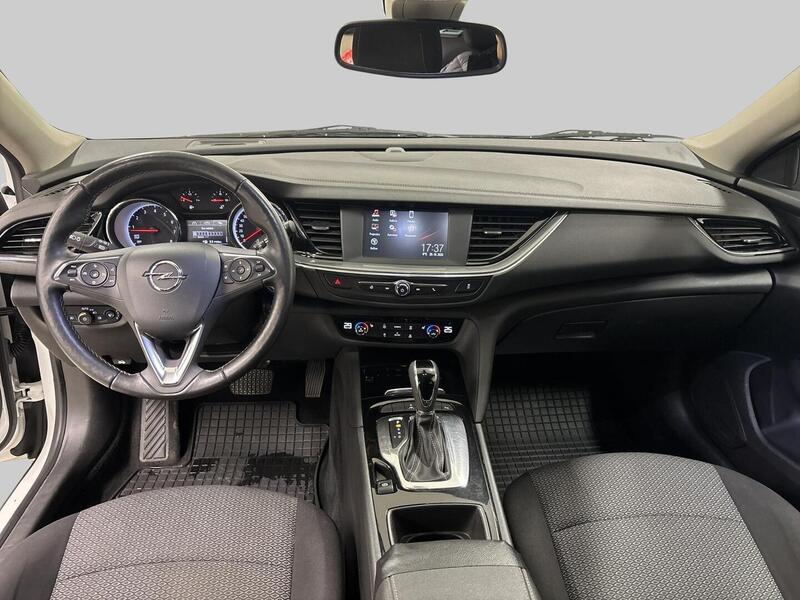Opel Insignia vaihtoauto