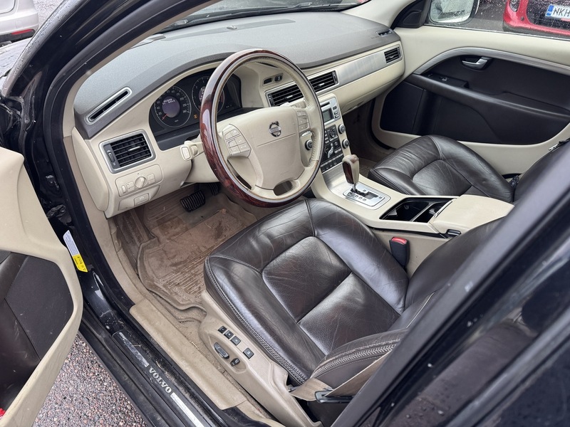 Volvo XC70 vaihtoauto