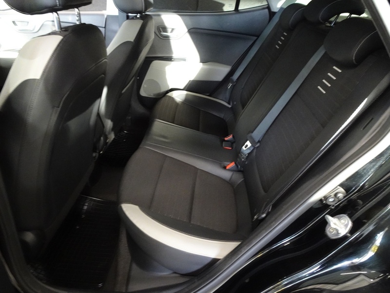 Kia Stonic vaihtoauto