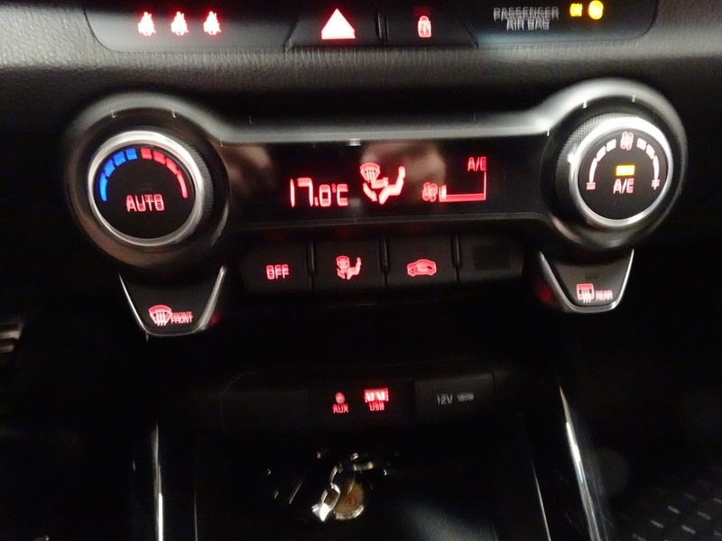 Kia Stonic vaihtoauto