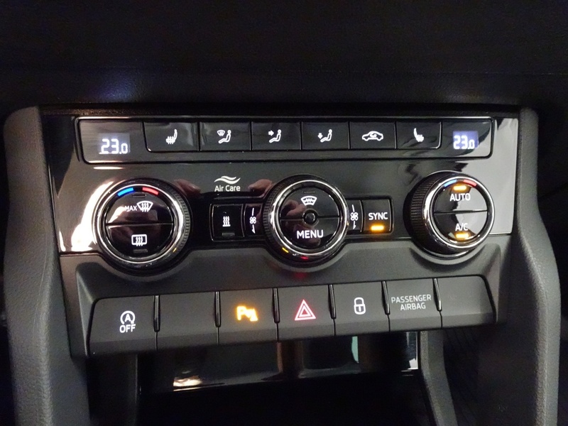 Skoda Karoq vaihtoauto