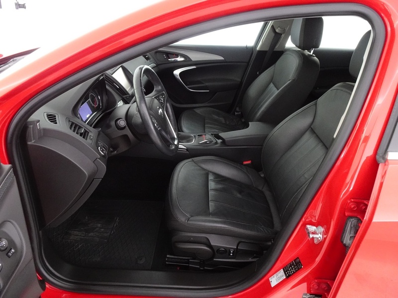 Opel Insignia vaihtoauto