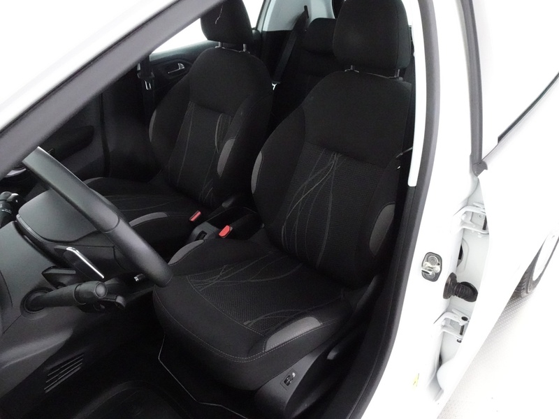 Peugeot 208 vaihtoauto