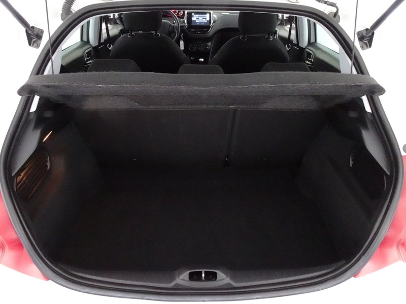 Peugeot 208 vaihtoauto