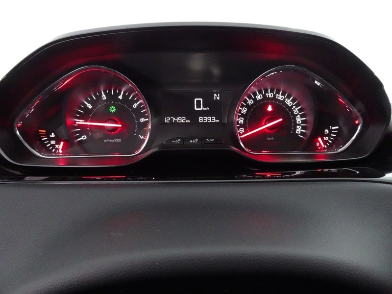 Peugeot 208 vaihtoauto