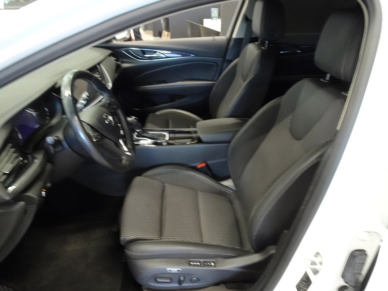 Opel Insignia vaihtoauto