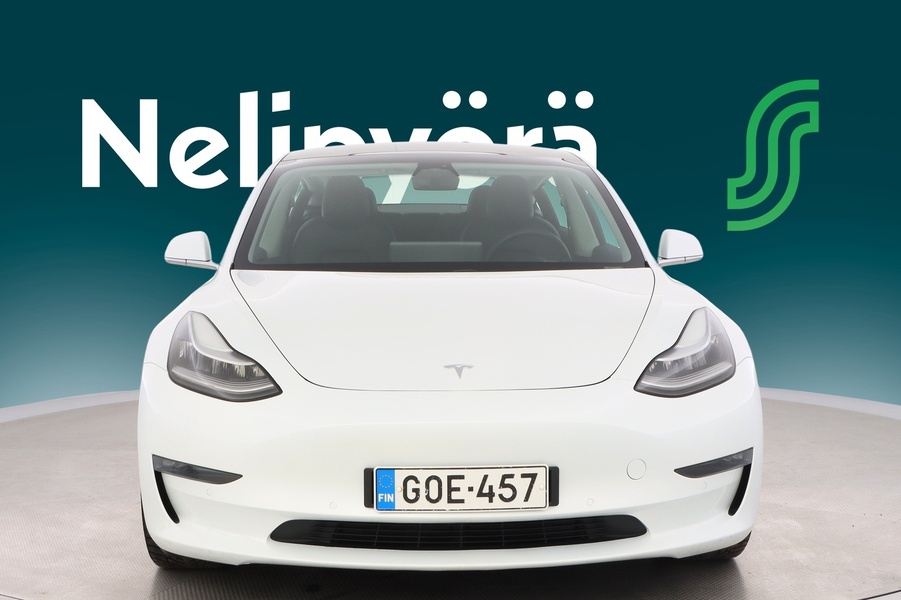 Tesla Model 3 vaihtoauto