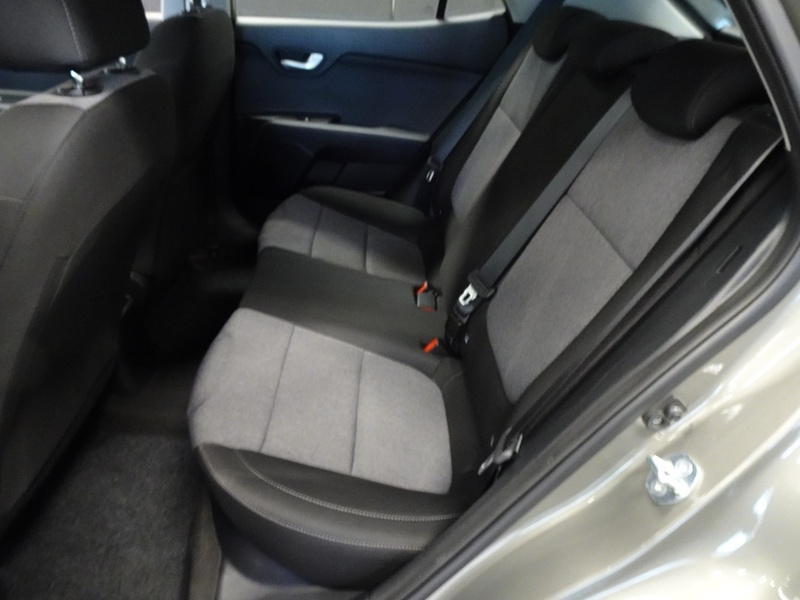 Kia Stonic vaihtoauto