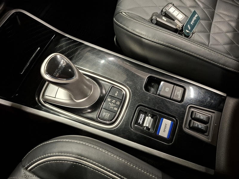 Mitsubishi Outlander PHEV vaihtoauto