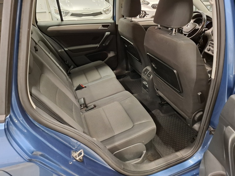 Volkswagen Golf Sportsvan vaihtoauto