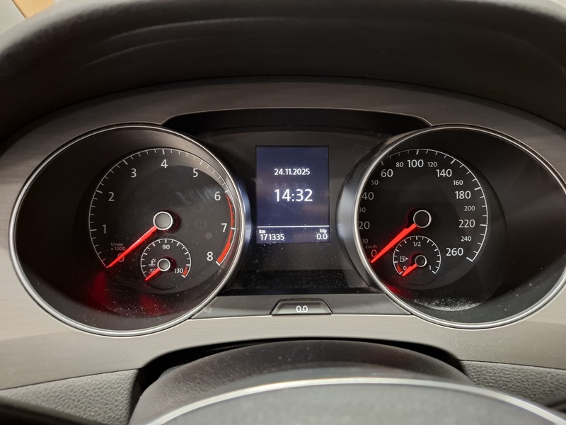 Volkswagen Golf Sportsvan vaihtoauto