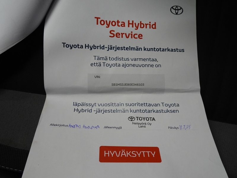 Toyota Auris vaihtoauto