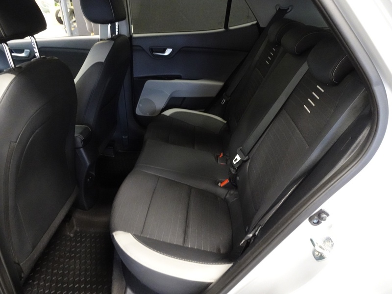 Kia Stonic vaihtoauto