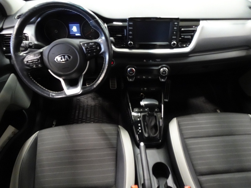 Kia Stonic vaihtoauto