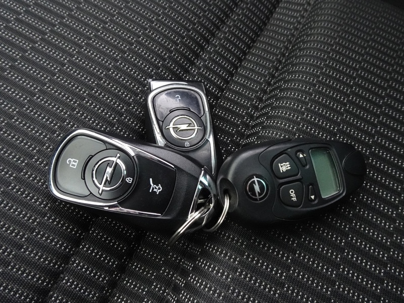 Opel Insignia vaihtoauto