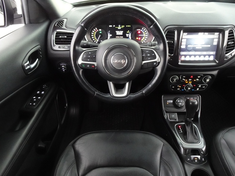 Jeep Compass vaihtoauto