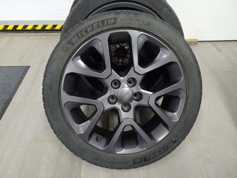 Jeep Compass vaihtoauto