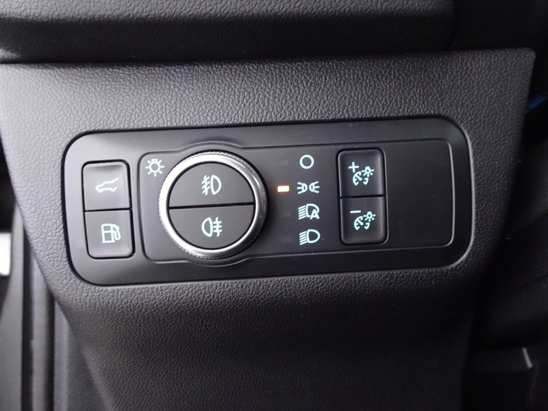 Ford Kuga vaihtoauto