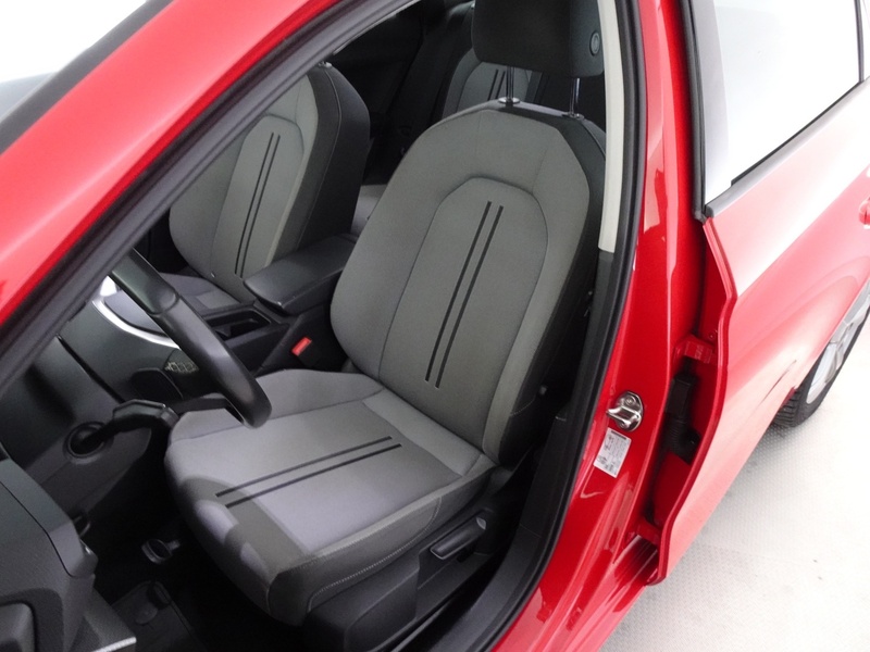 SEAT Leon Sportstourer vaihtoauto