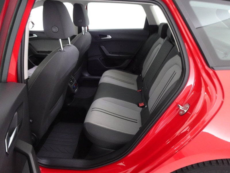 SEAT Leon Sportstourer vaihtoauto