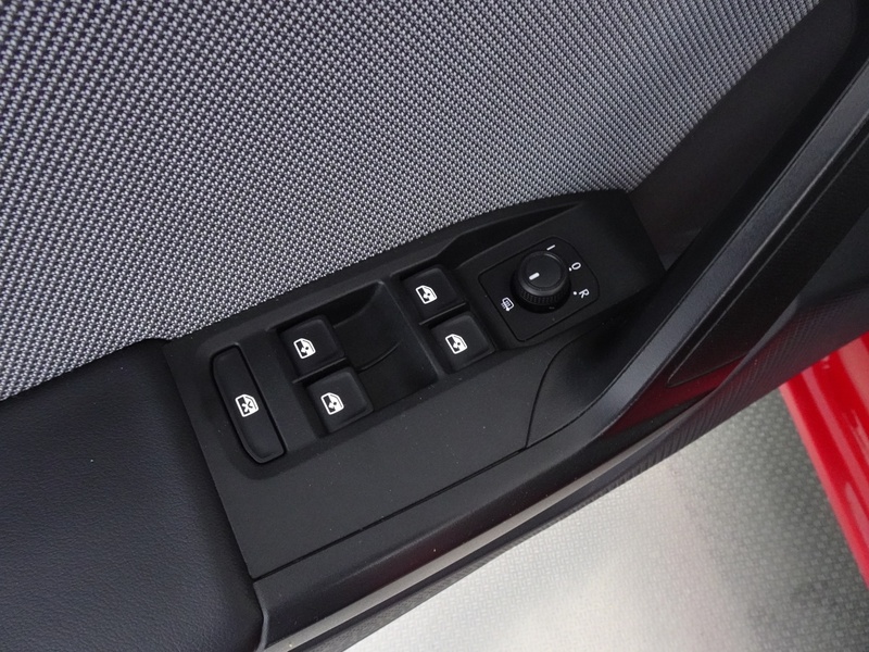 SEAT Leon Sportstourer vaihtoauto