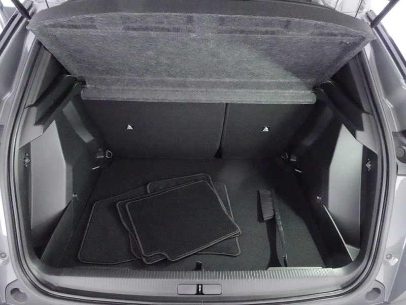 Peugeot e-2008 vaihtoauto