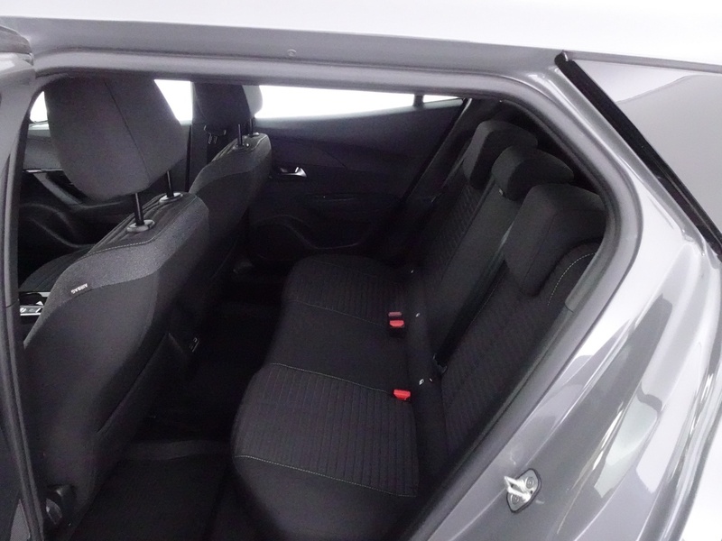 Peugeot e-2008 vaihtoauto