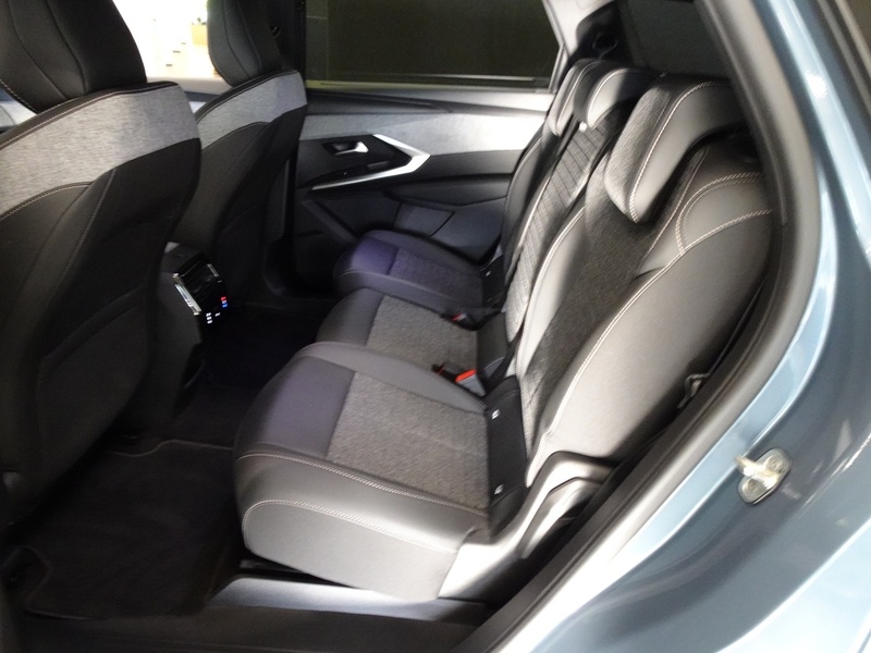 Peugeot E-5008 vaihtoauto