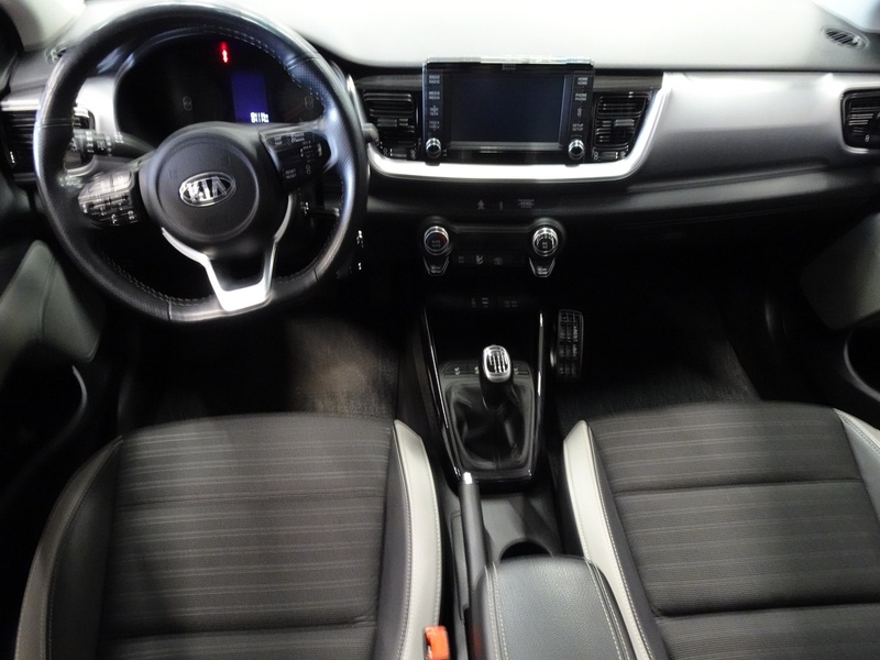 Kia Stonic vaihtoauto