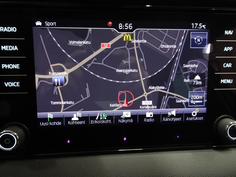 Skoda Karoq vaihtoauto