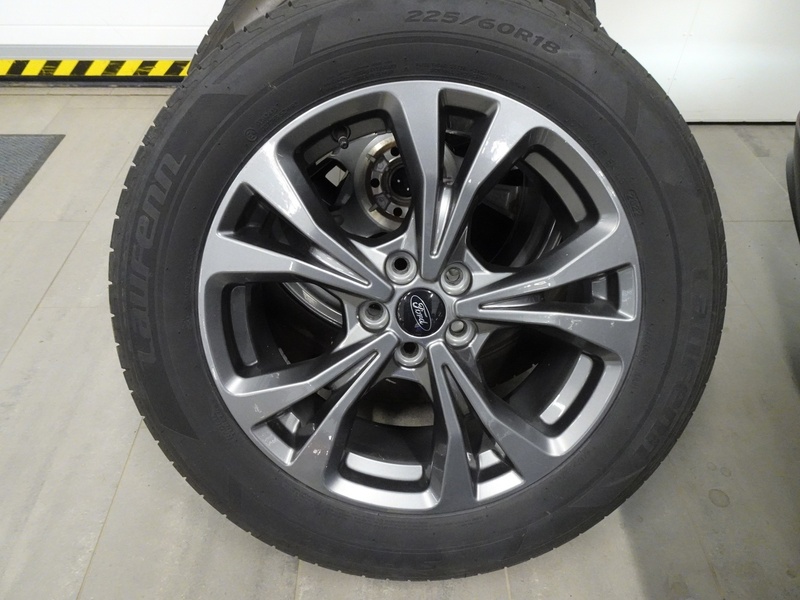 Ford Kuga vaihtoauto