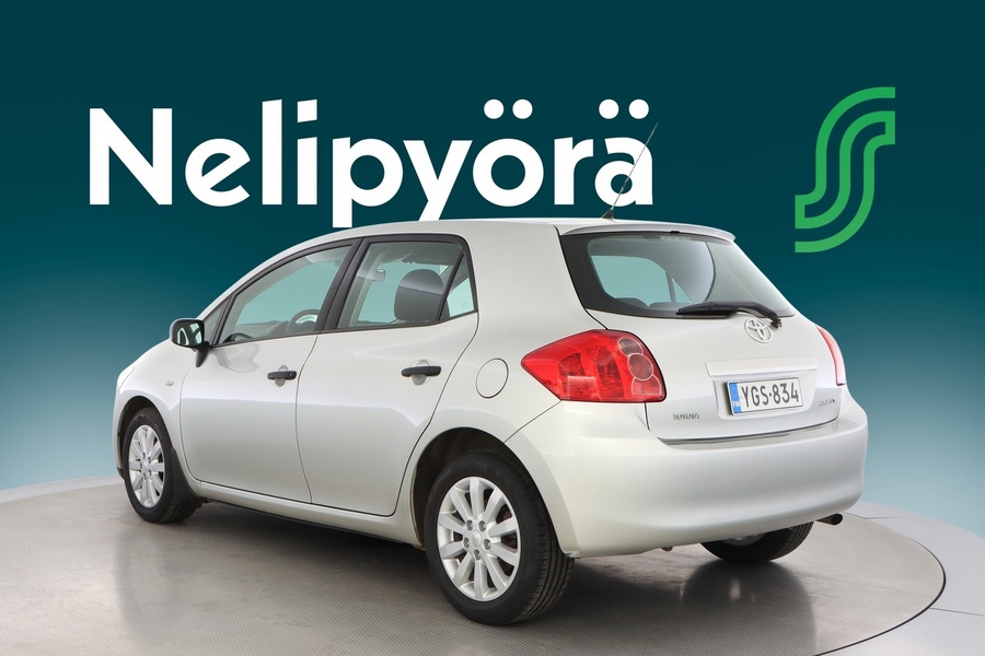 Toyota Auris vaihtoauto