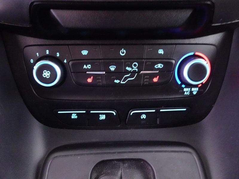 Ford Transit Connect vaihtoauto