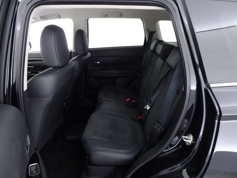 Mitsubishi Outlander PHEV vaihtoauto