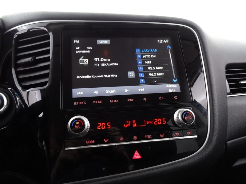 Mitsubishi Outlander PHEV vaihtoauto