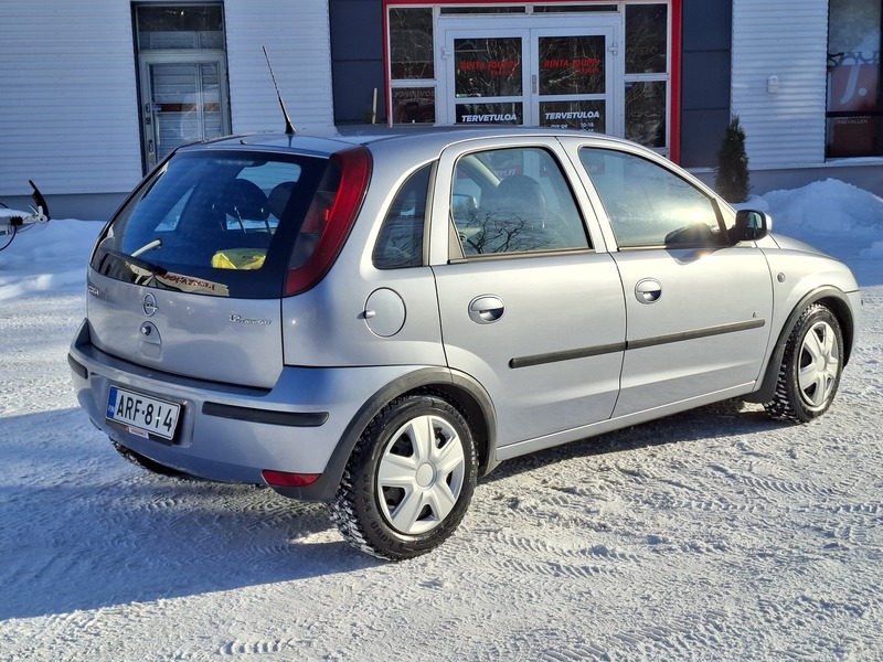 Opel Corsa vaihtoauto