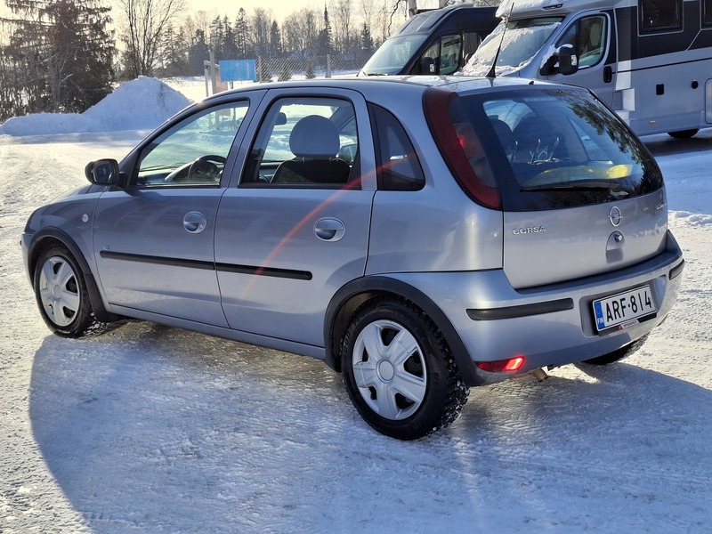 Opel Corsa vaihtoauto