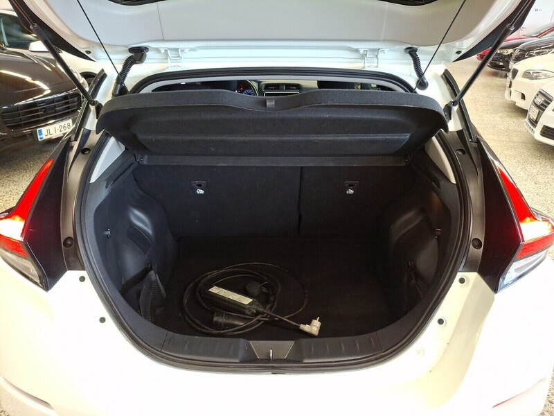 Nissan Leaf vaihtoauto