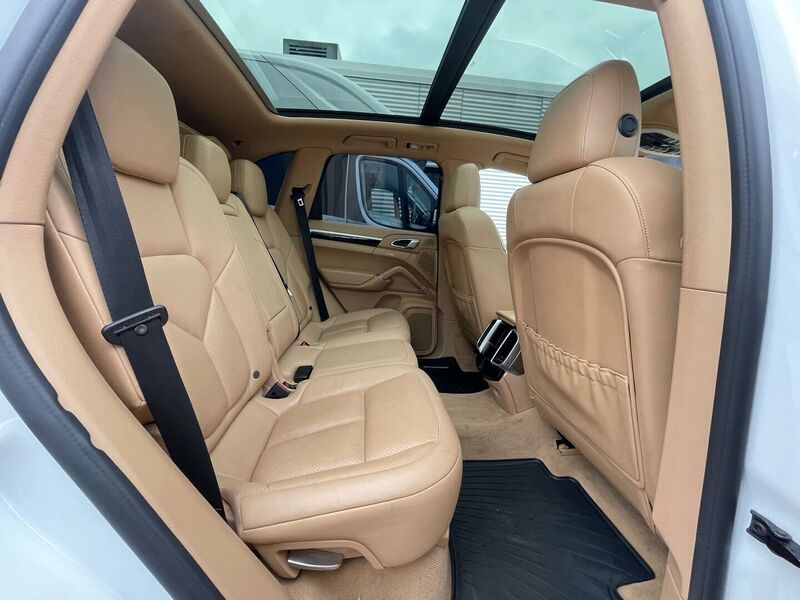 Porsche Cayenne vaihtoauto