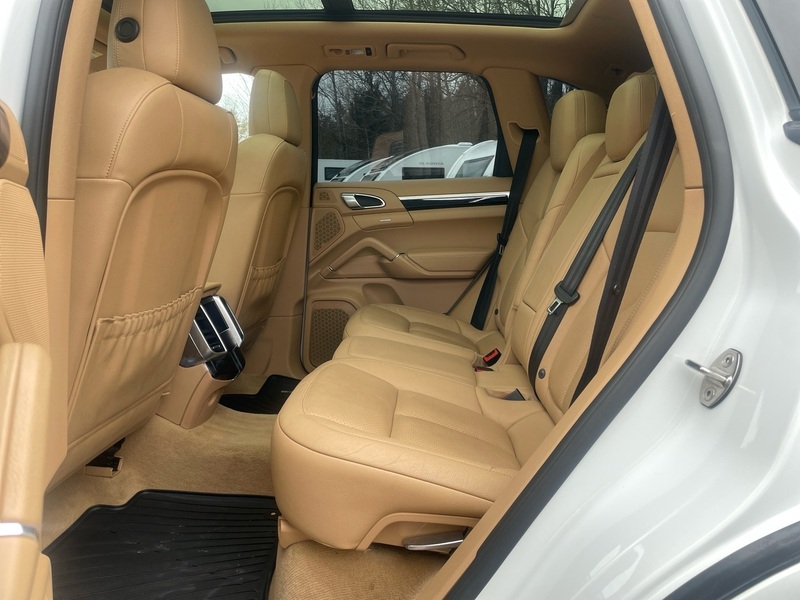 Porsche Cayenne vaihtoauto