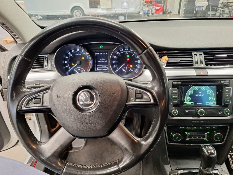 Skoda Superb vaihtoauto