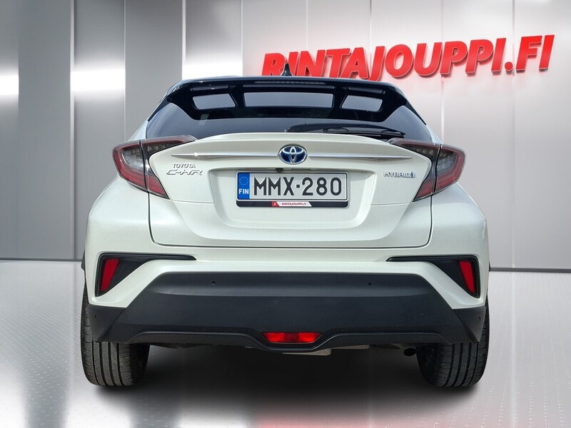 Toyota C-HR vaihtoauto