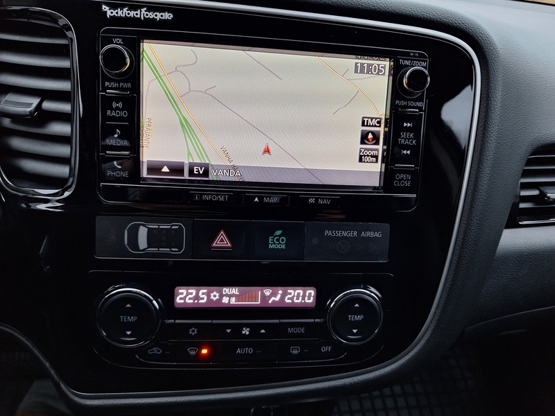 Mitsubishi Outlander PHEV vaihtoauto