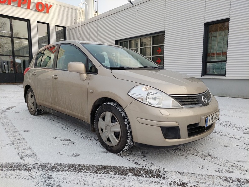 Nissan Tiida vaihtoauto