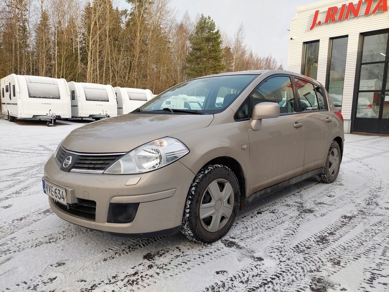 Nissan Tiida vaihtoauto