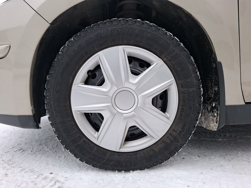 Nissan Tiida vaihtoauto