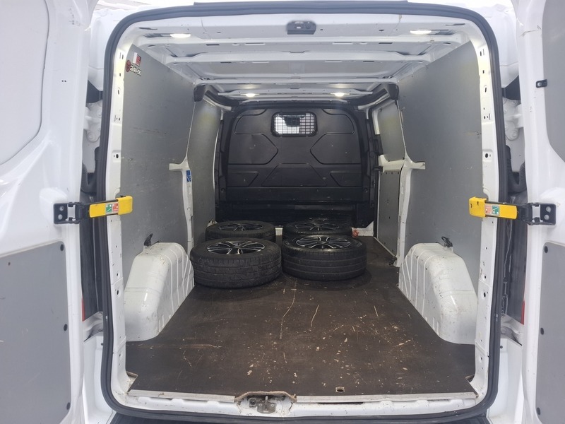 Ford Transit Custom vaihtoauto